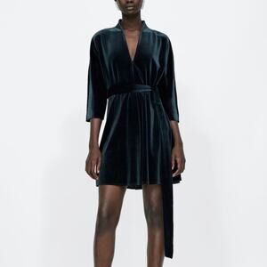 Zara‎ Green Emerald Velvet Mini Dress Women’s Size XS